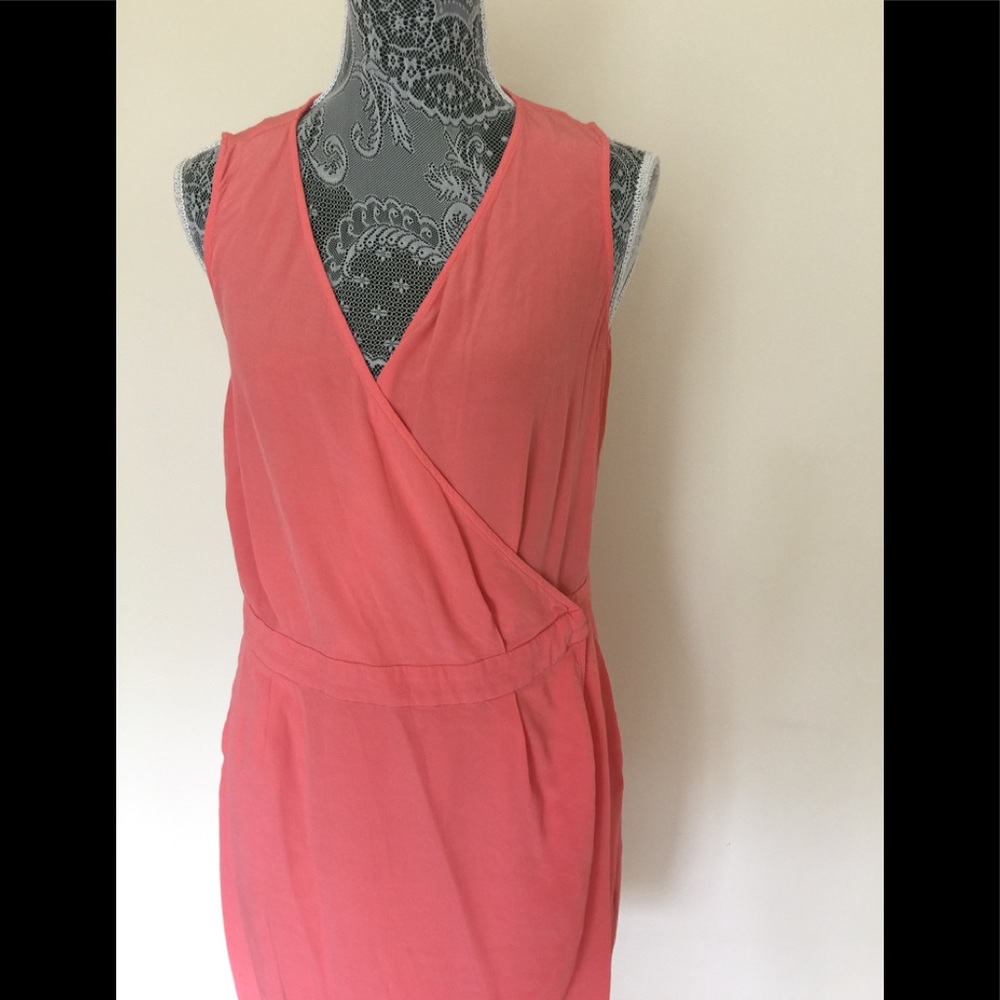 Dress - Picture 2 of 5